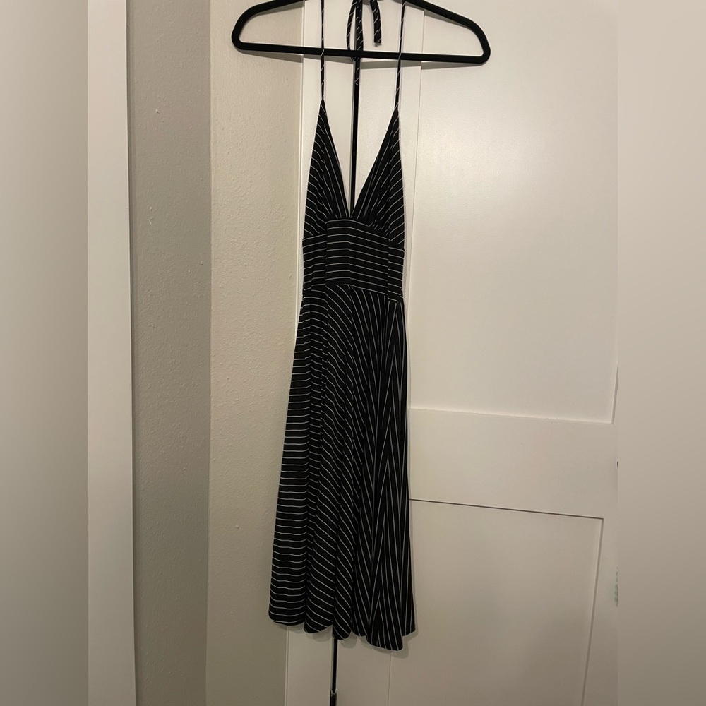 Alyn Paige Black and White Asymmetrical Halter Dress - S - Picture 6 of 6